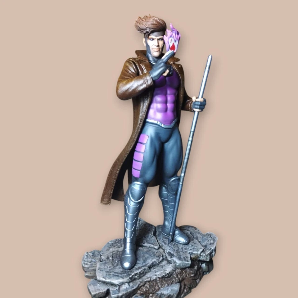 Hand-Painted Resin Figure - Different Sizes - Gambito (X-men) - Collector' - Image 4 of 4