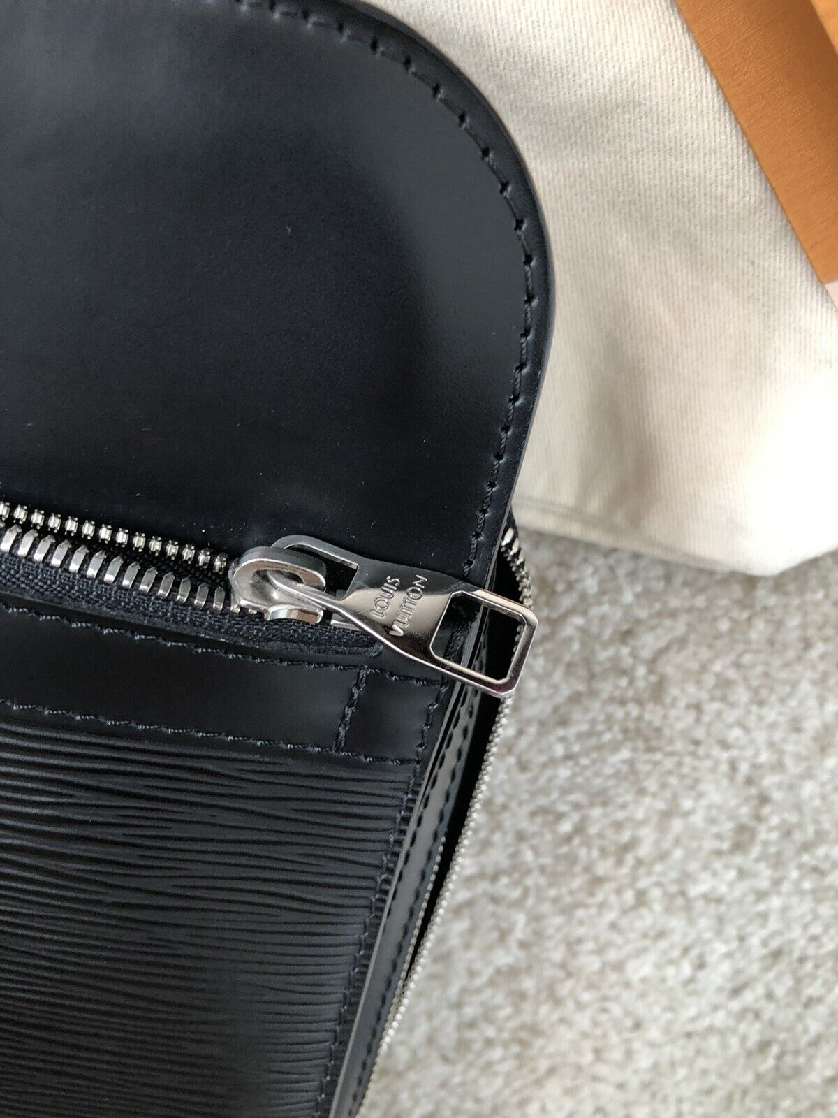 Louis Vuitton Black Epi Leather Bassano MM Bag - Yoogi's Closet