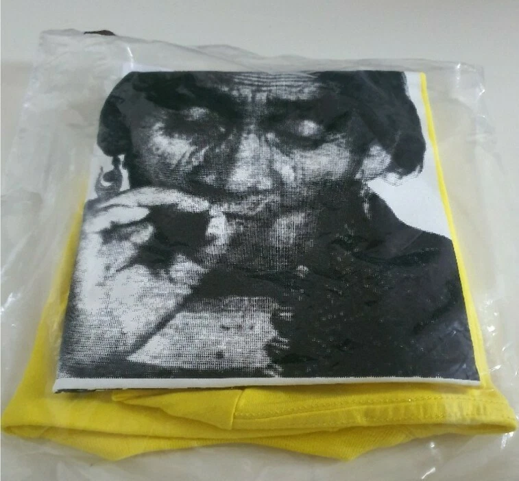 T shirt FW19 Supreme Aguila taille M jaune moyen neuf et jamais ouvert