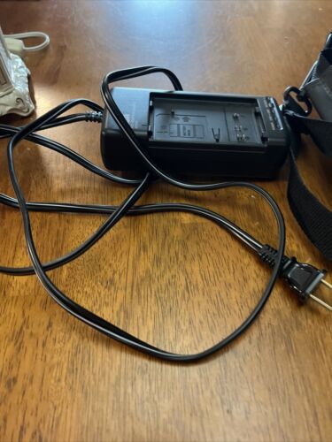 RCA Video Camcorder CC188 Small Wonder VHS Playback Handheld Video PARTS - Picture 7 of 8