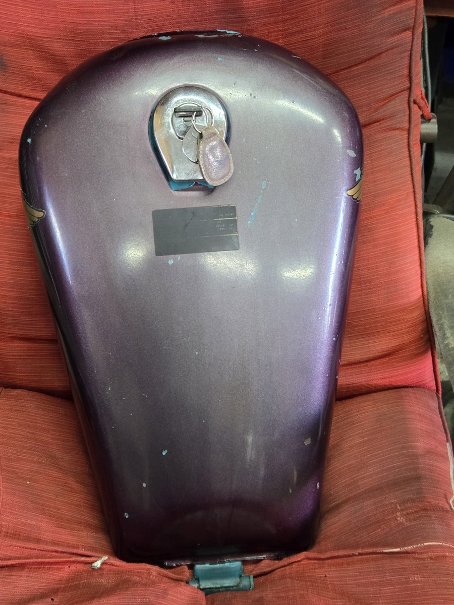 83 1983 Honda Magna V45 Fuel Tank Gas Petrol Vf750c Oem 750 with