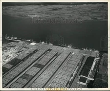 1965 Press Photo Ships Lined Up at Charleston Facility For Loading & Unloading
