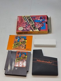 Donkey Kong Classics Nintendo NES CIB. 