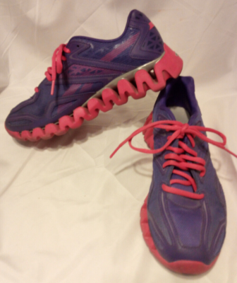 Reebok Zig Tech Womens Size 6 Purple and Pink Running Sneakers