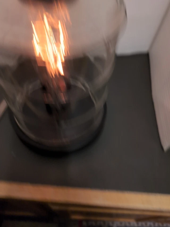 Lámpara de mesa náutica de vidrio y metal Foto 4 de 4