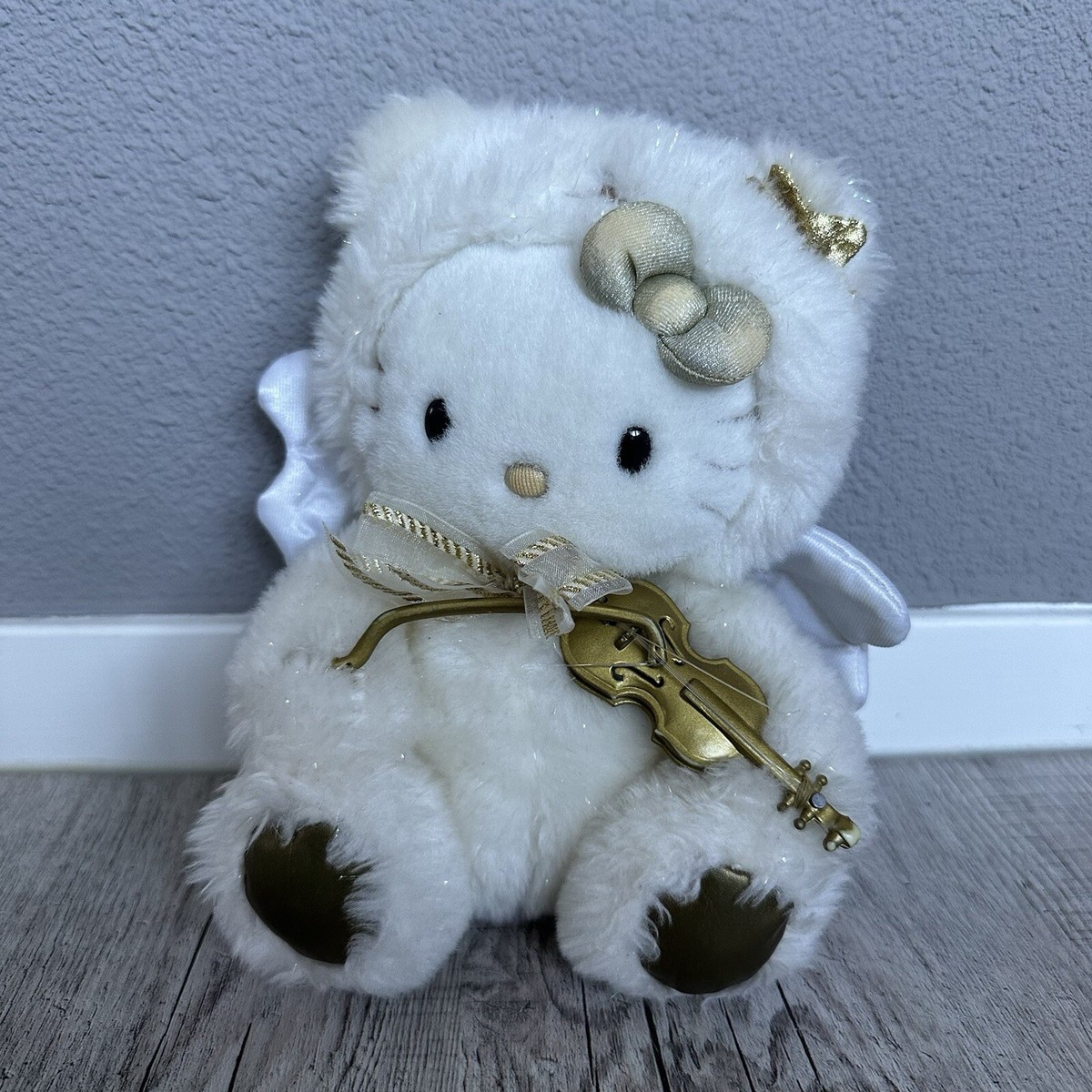 Vintage 2003 Sanrio Hello Kitty Christmas Angel Wings Violin Vintage 2003 Sanrio Hello Kitty Christmas Angel Wings Violin
