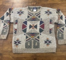 Vintage WOOLRICH Men  s Wool Blend Crew Neck SweaterSize Small