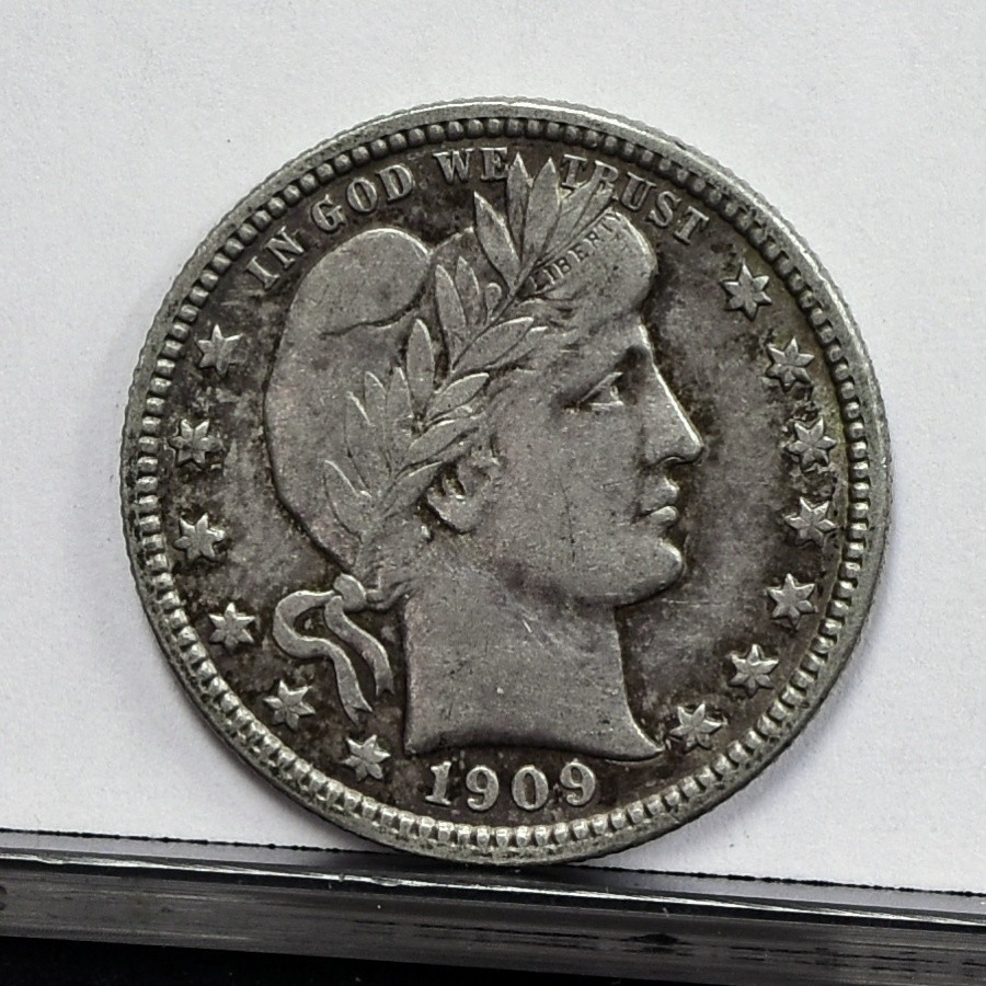 Foto 1 di 8