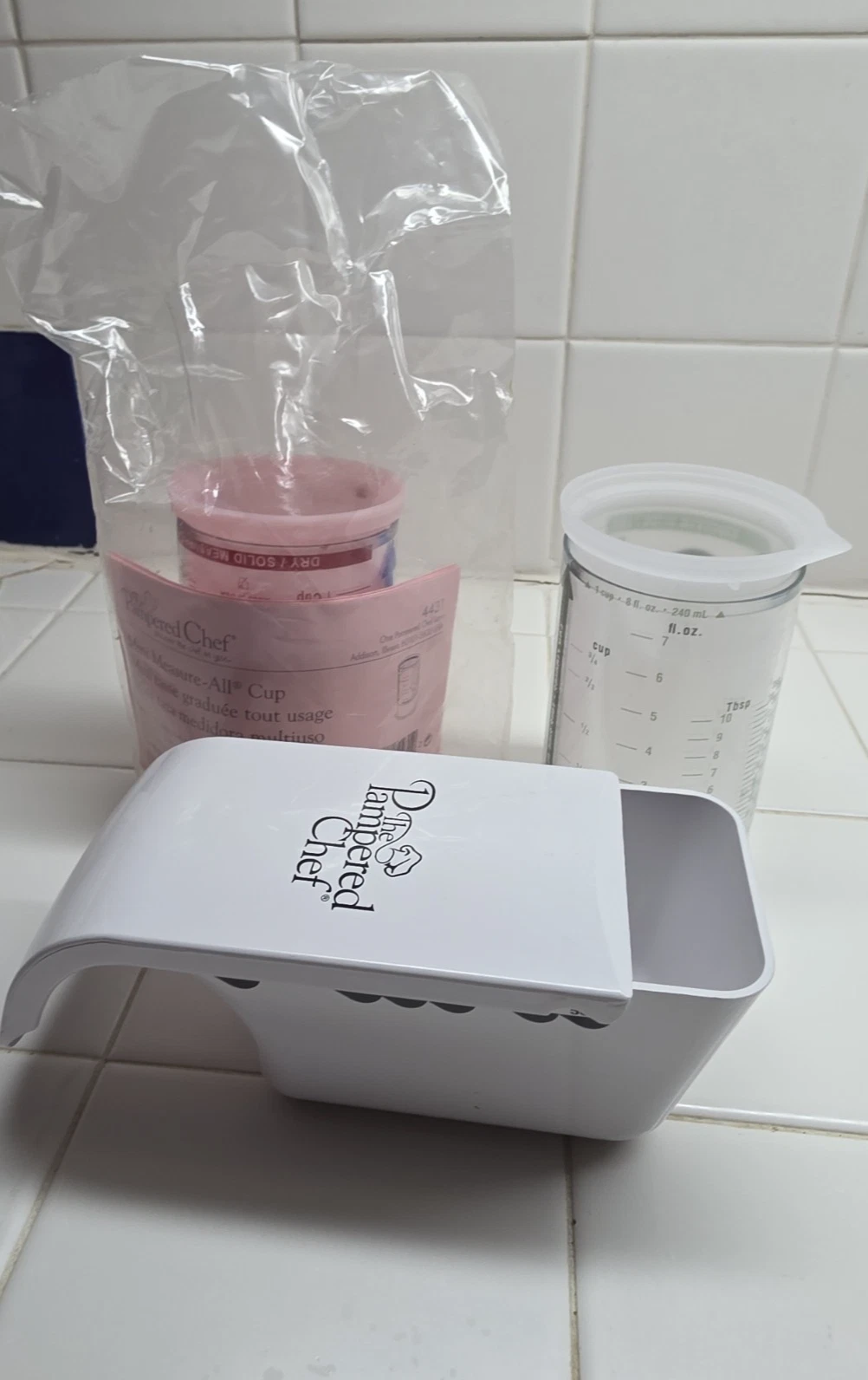 The Pampered Chef new Pink #9887 Clear #2236 & White w handle #2185 all one cup