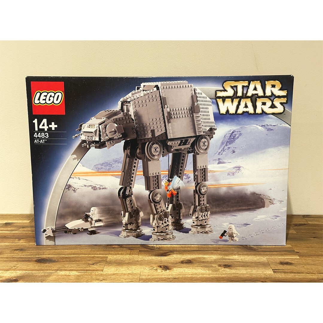 LEGO (4483) AT-AT Star Wars (SEALED/RARE)
