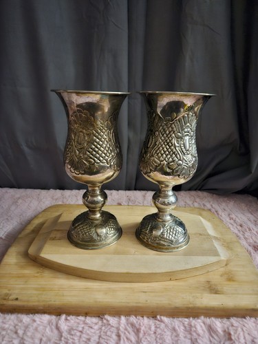 Goblet Pair For The Bold! Vintage, Made In India. Believe Hand Tooled. Artwork!! - Picture 2 of 16