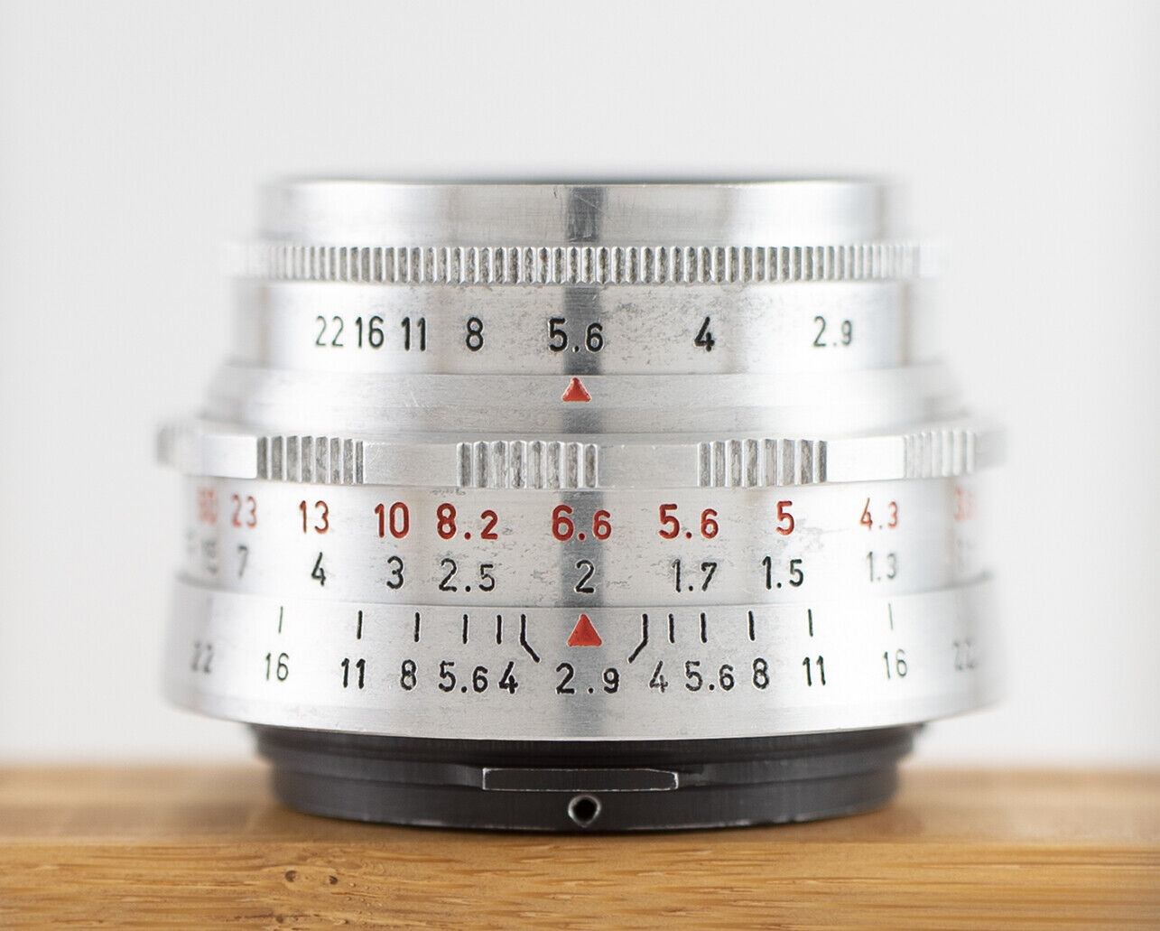 Meyer-Optik Görlitz Trioplan 2.9 / 50mm RED V Altix Lens