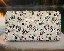 Disney Minnie Mouse Zip Around Character Wallet With Wristlet New With Tags