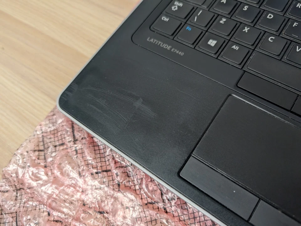 Dell Latitude E7440 - i5-4200U - 4GB Ram - No Storage - Image 4 of 4