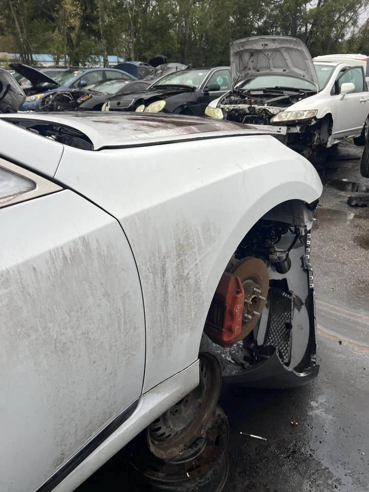 Guardabarros delantero derecho del lado del pasajero Hyundai Equus 2011-2014 con revestimiento OEM Foto 3 de 4