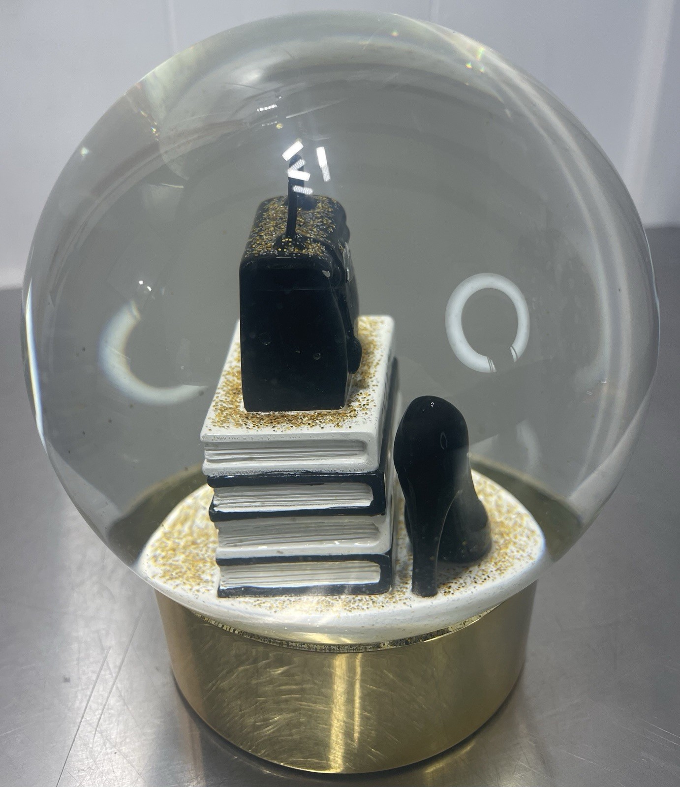 Z Gallerie Fashion Glitter Globe (Gold Sparkles) Chanel Prada Tiffany Vogue New thumbnail 4