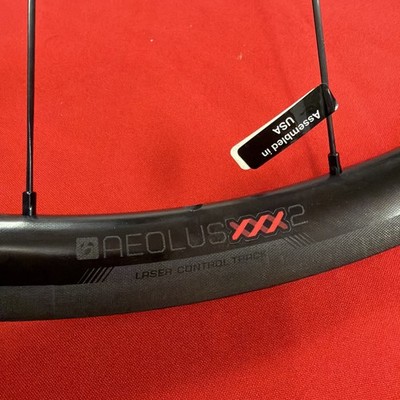 Bontrager Aeolus XXX 2 Tubular Front Rim Brake Carbon Fiber Road