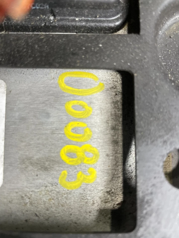 2001 Jeep Grand Cherokee 4.0L ECM ECU Engine Control Computer Modul o0083 DG - Image 4 of 4