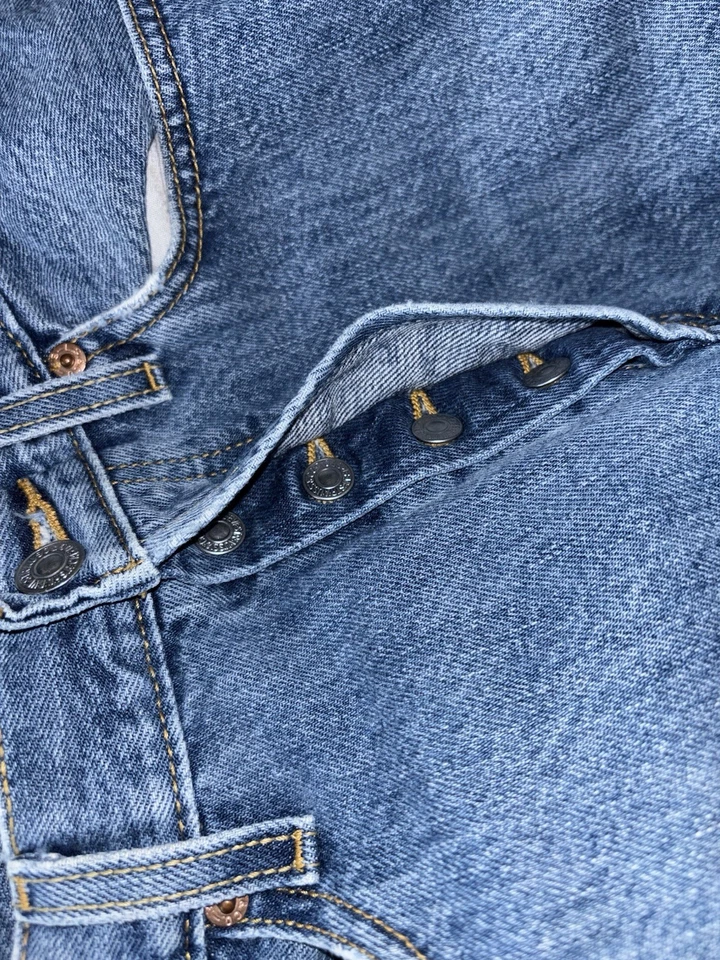 Jeans vintage Levis 501 29x35 años 90 lavado a la piedra botón recto mosca para mujer pestaña roja Foto 4 de 4