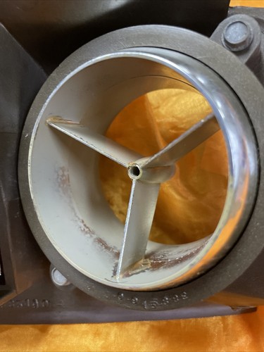 1966 Chevrolet center AC Vent Vintage (Shelf) - Picture 16 of 24