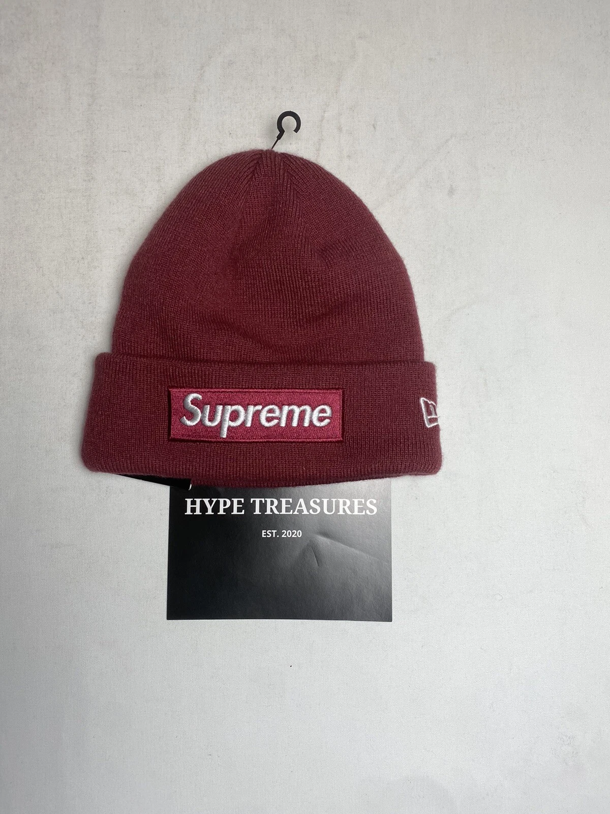 BOITE SUPREME X NEW ERA LOGO BEANIE PRUNE / MOUTARDE FLAMBANT NEUF (FW21)   HYPETREASURES