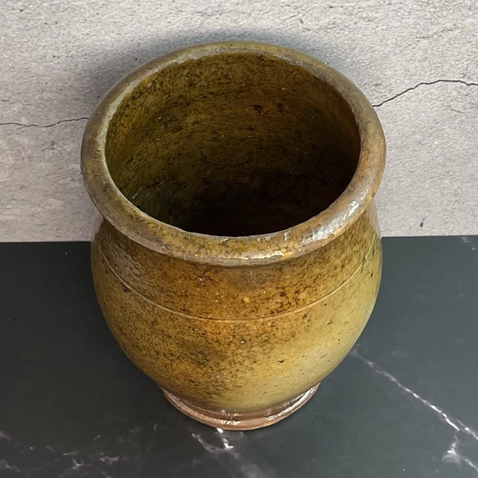 Early American Redware Pot With Yellow/green Glaze, New England - Image 4 of 4