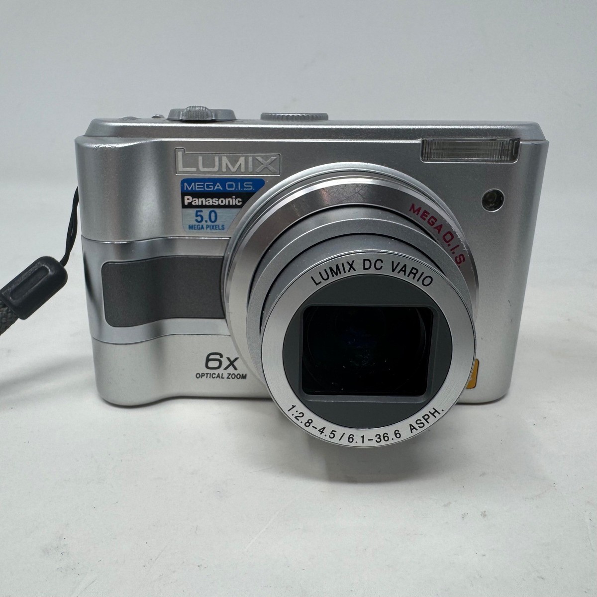 Panasonic Lumix DMC-LZ3 5.0MP Digital Camera Silver 6x Optical
