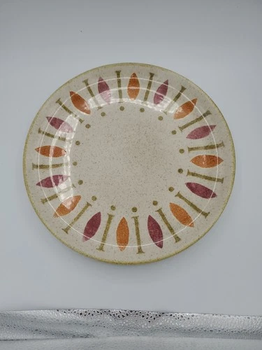 MCM REDWING POTTERY PEPE Dinner Plate 10.5