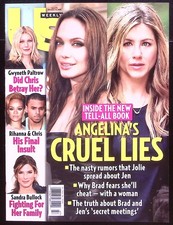 US WEEKLY 11-23-2009 GWYNETH PALTROW RIHANNA & CHRIS  JEN & ANGELINAS  B3121