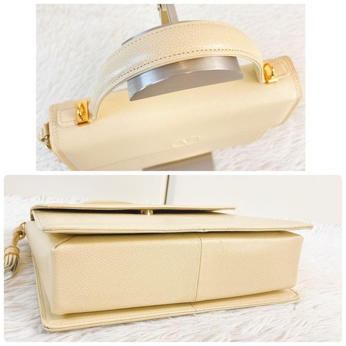 Auténtico bolso bandolera de cuero marfil Valentino Garavani de 2 vías - Imagen 7 de 10