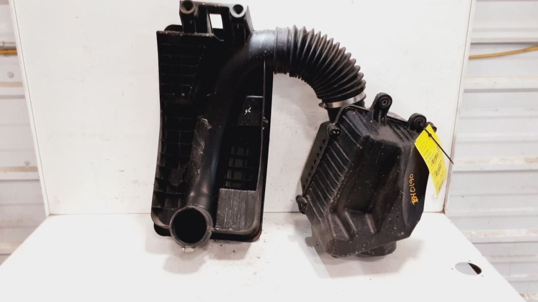 2012-2017 GMC Terrain Air Cleaner Intake Box Assembly 2.4L w/o