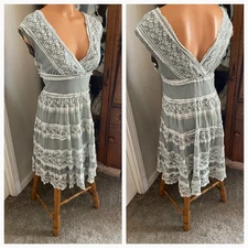 STUDIO M GRAY NYLON STRETCHY LACE W/ TIERED RUFFLES LINED DRESS SZ M