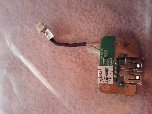 Toshiba Satellite C850 C850D C855 L850 L850D USB Board with cable - Picture 2 of 2