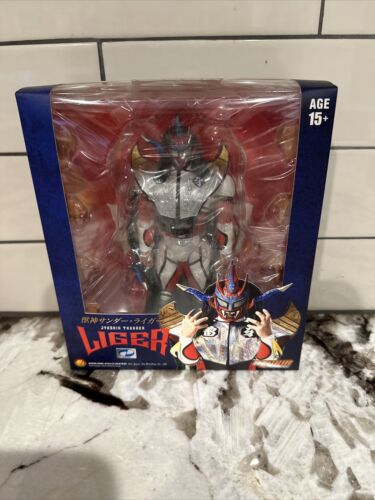 NJPW Jushin Thunder Liger SILVER Ringside Exclusive Storm Collectibles figure - Picture 1 of 6