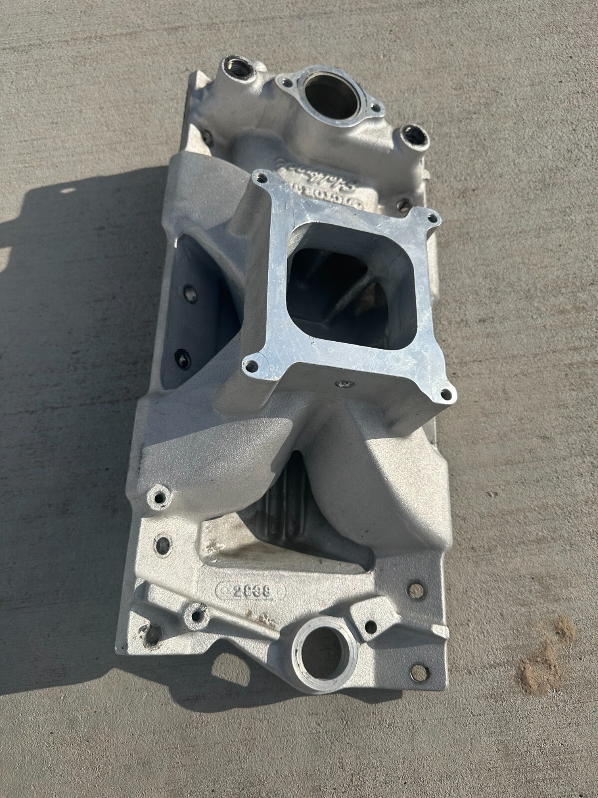 2999 EDELBROCK VICTOR JR SMALL BLOCK CHEVY INTAKE MANIFOLD eBay