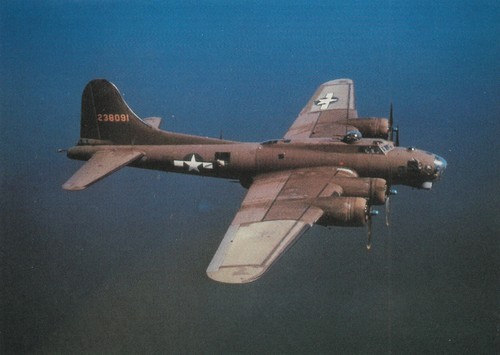 Vintage BOEING B-17G FLYING FORTRESS RPPC POSTCARD P1A