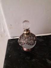 Traumhafter Parfum Flakon Kristall und Metall