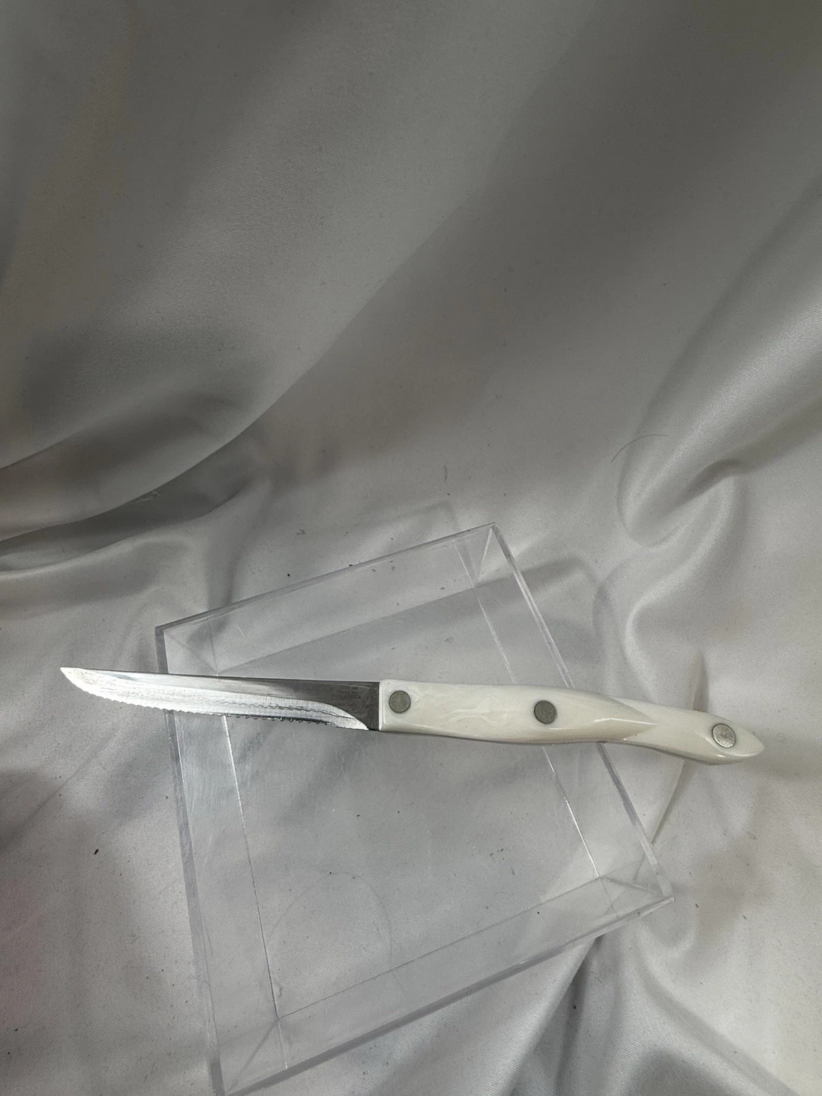 Cutco 1721 KB Serrated Chef's Utility Trimmer Knife White Handle