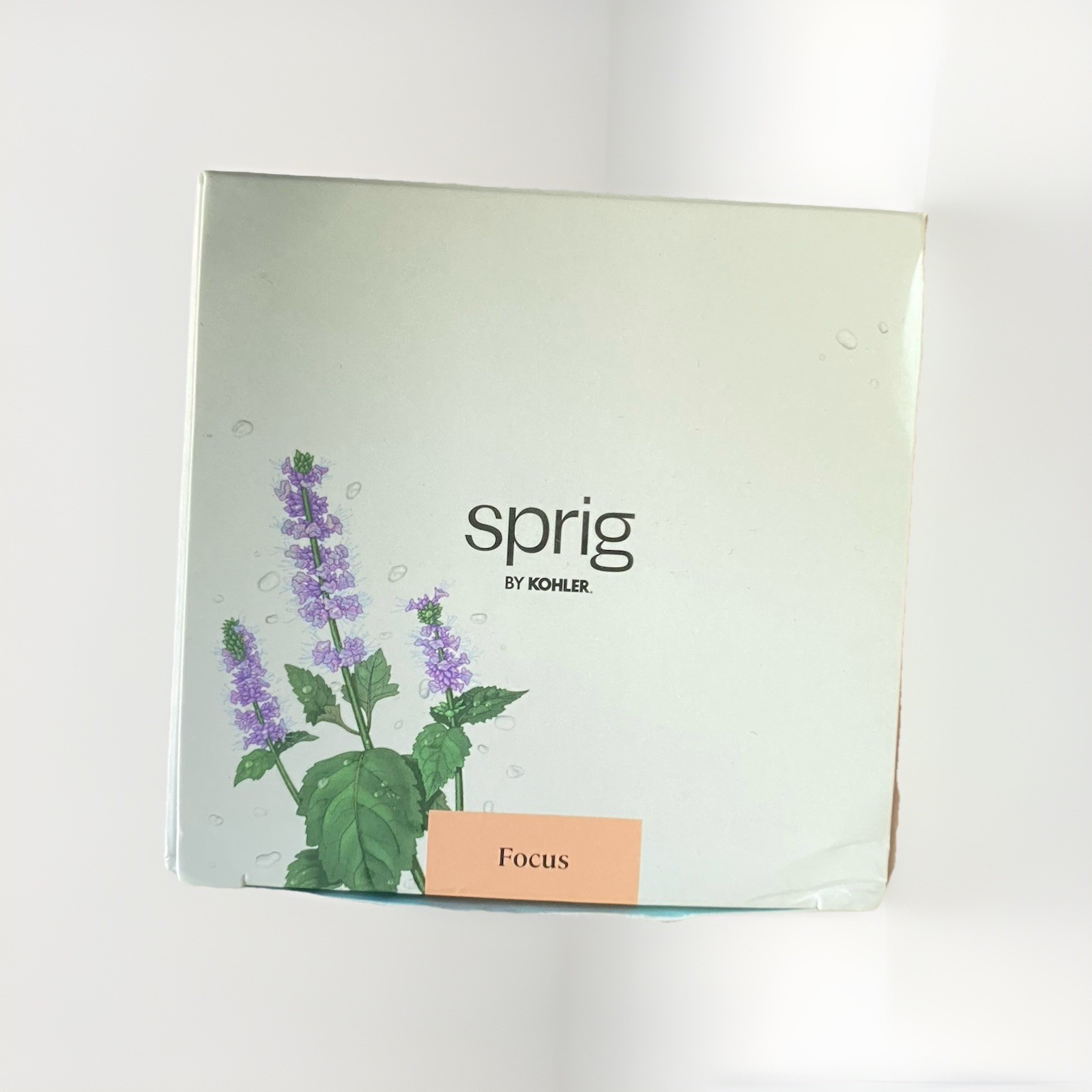 Sprig by Kohler Focus Aromatherapy Candle with Sage & Patchouli - 8 oz NEW