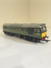 Bachmann 32-405 Class 25 D7646 BR Two-Tone Green DCC Ready OO Gauge Boxed