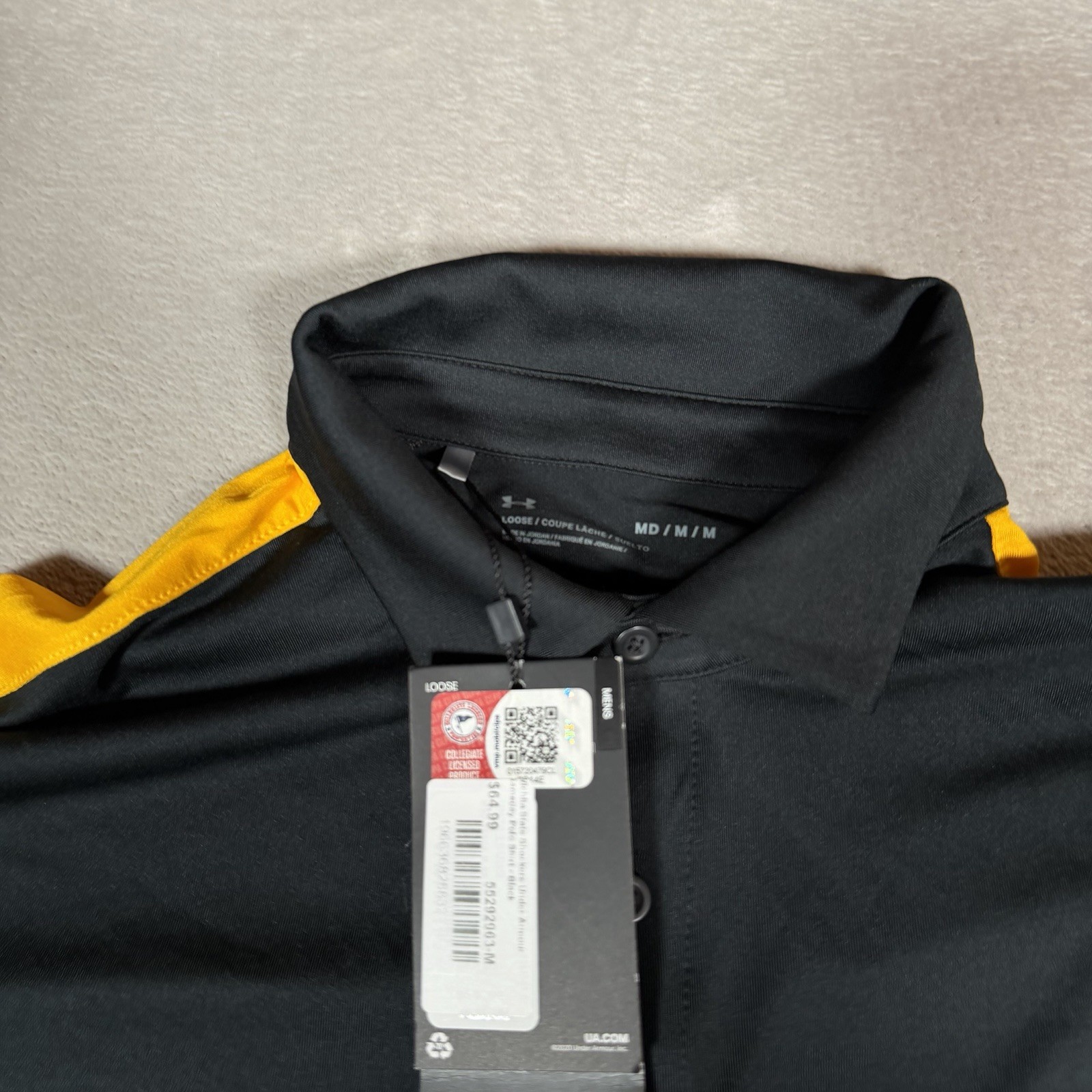 Wichita State Shockers Polo Shirt Men Medium Black Performance NCAA Under Armour thumbnail 2