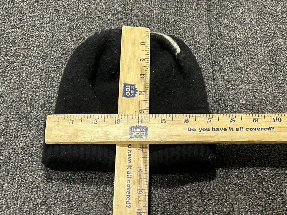 Sombrero de invierno de lana de cordero negro J Crew con detalle verde azulado puntada superior talla única Foto 4 de 4