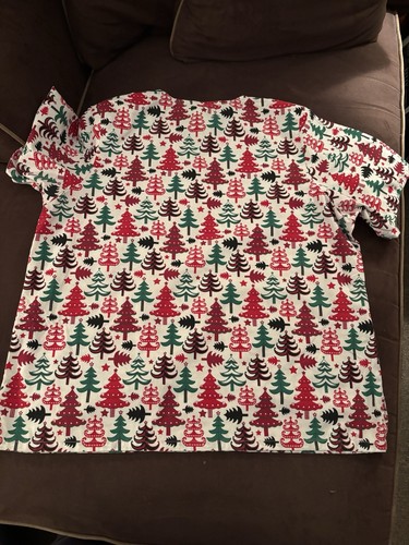 EUC Winter Holiday Christmas Trees Red Green Black Scrub Top Size XL - Picture 2 of 7