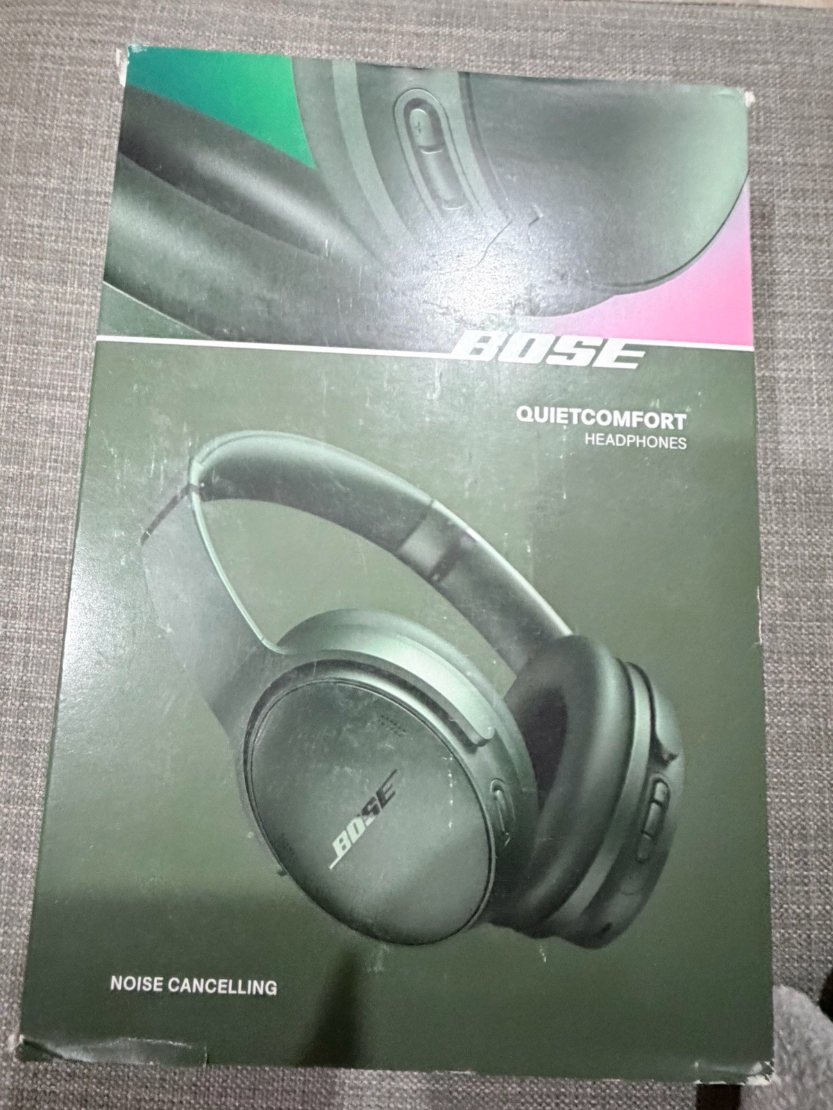Bose QuietComfort Wireless Noise Cancelling Over-Ear Headphones - Cypress Green-image