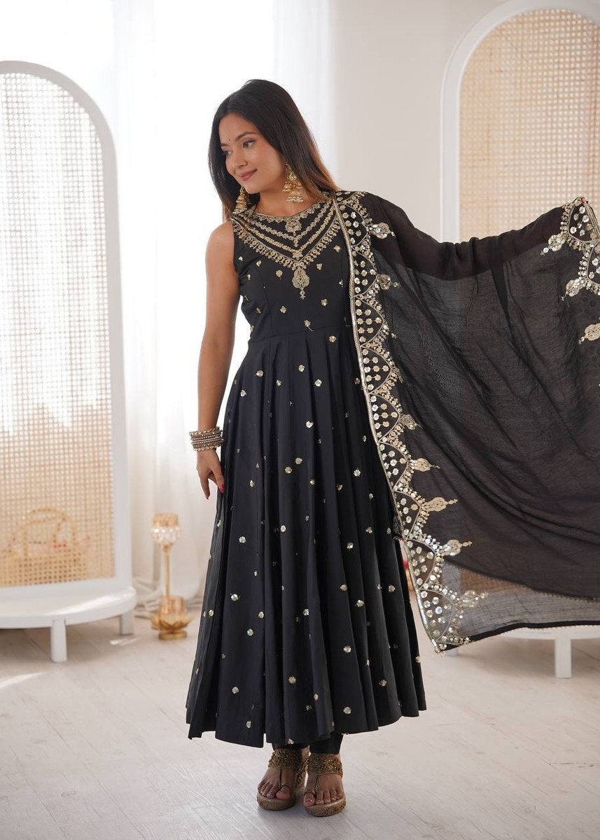 pakistani black party wear dresses Party Wear Black Wedding Dresses Pakistani Black Embroidered Maxi Dress: Pakistani Bridal Wedding Outfit Eid