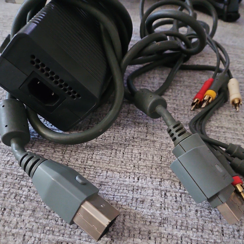 Microsoft Xbox 360 Power Supply Brick and Component HD AV Cable OEM - Image 3 of 3