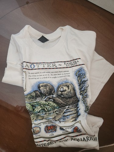 Monterey Bay Aquarium Otter Shirt Youth Large