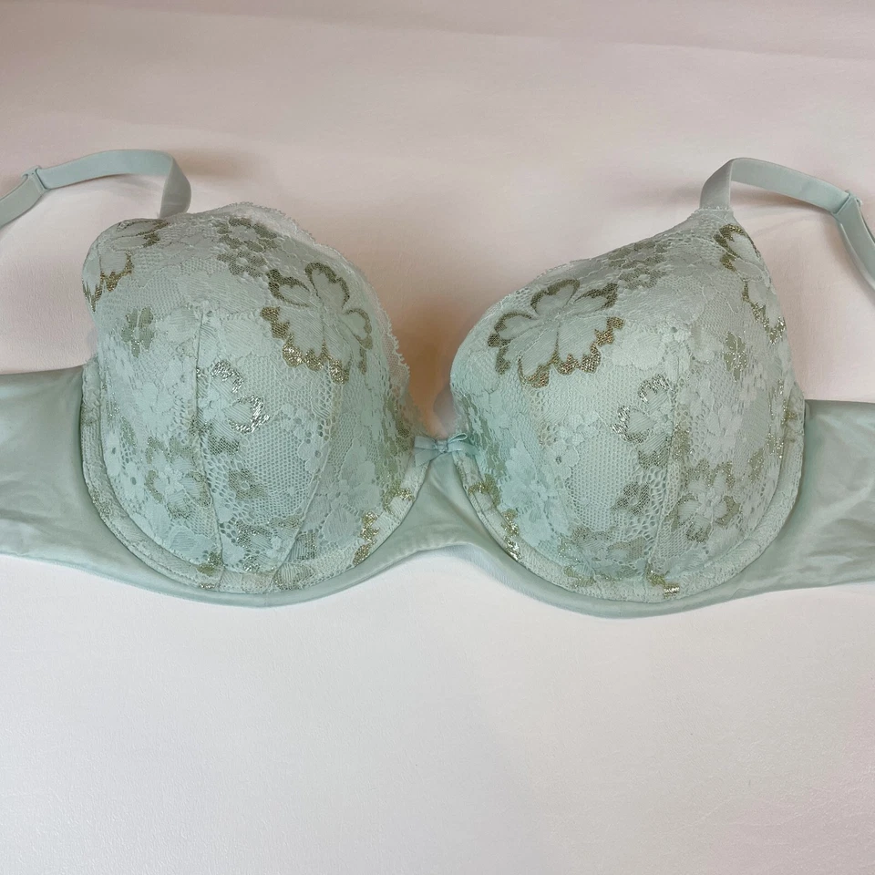 Sujetador Victoria's Secret 32DDD Body de Victoria Forrado Demi Verde Encaje Foto 2 de 4