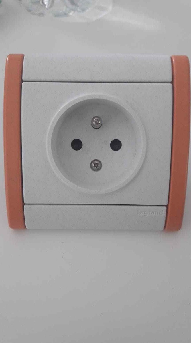 Prises électriques Legrand Sagane pour le bricolage