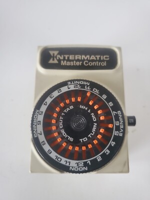Vintage Intermatic Master Control 24 Hour Automatic Program Timer 2Prong D-811
